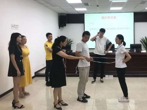 重慶市12355幸福大講堂送服務(wù)上門，助力綦江非公經(jīng)濟與社會組織發(fā)展