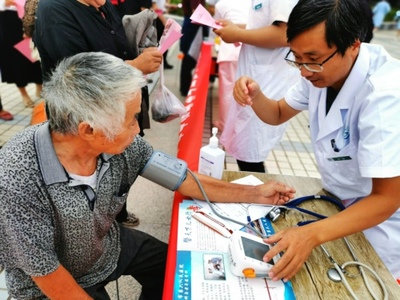 2020年周口市啟動阿爾茨海默病預防與干預宣傳活動，社會經(jīng)濟咨詢服務助力健康老齡化